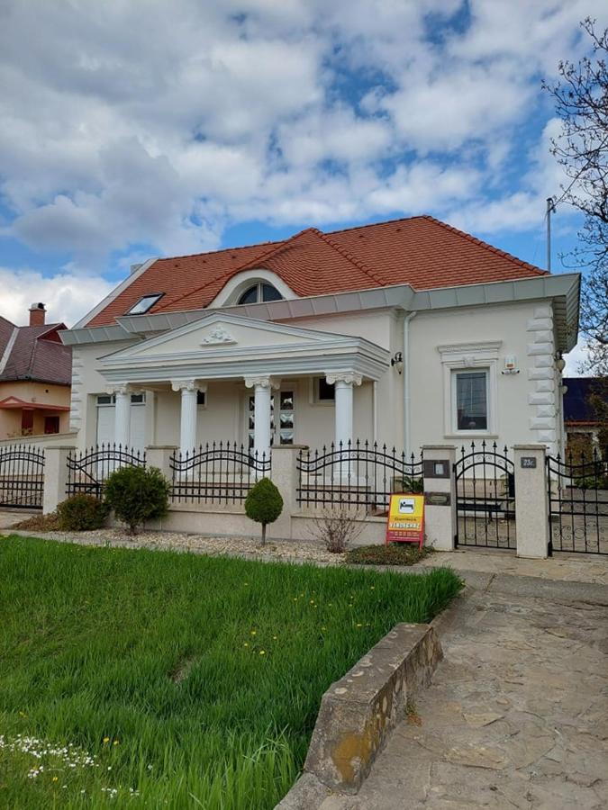 Hajdúszoboszló Gombos Apartman 아파트 외부 사진